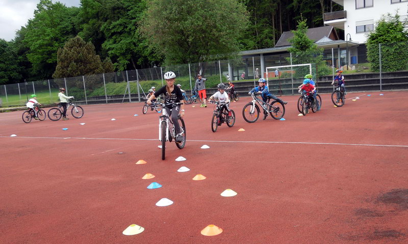 Kinder-/Jugend-Training