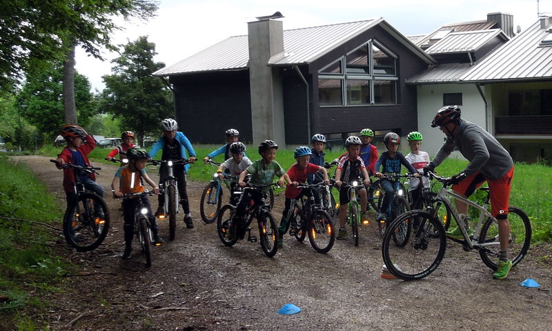 Kinder-/Jugend-Training