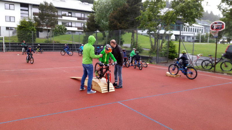 Kinder-/Jugend-Training