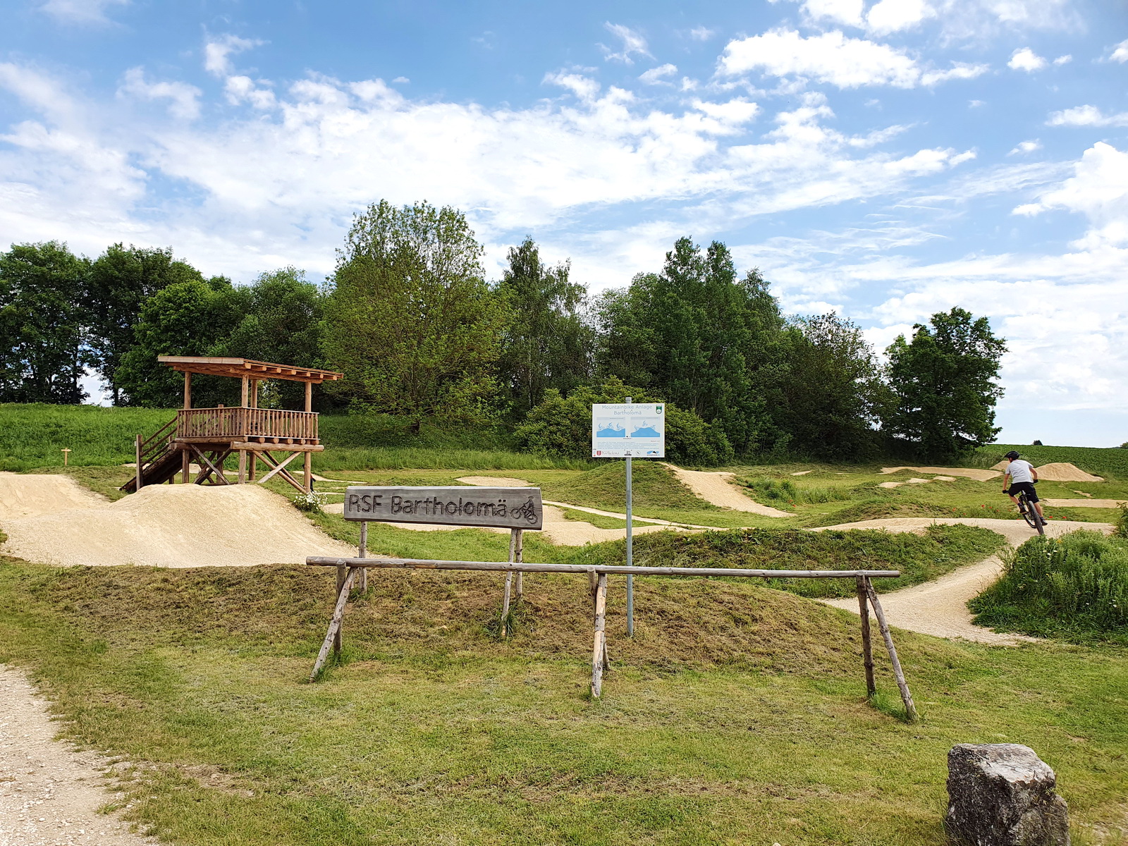 Pflegeaktion im Bike-Park