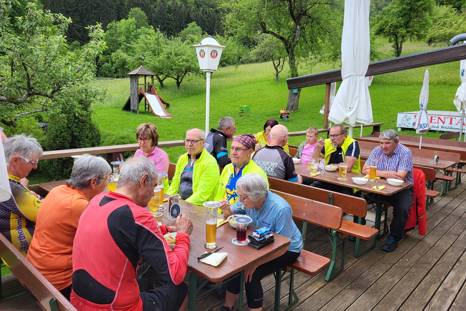 Mittwochsradler unterwegs zum Staufeneck