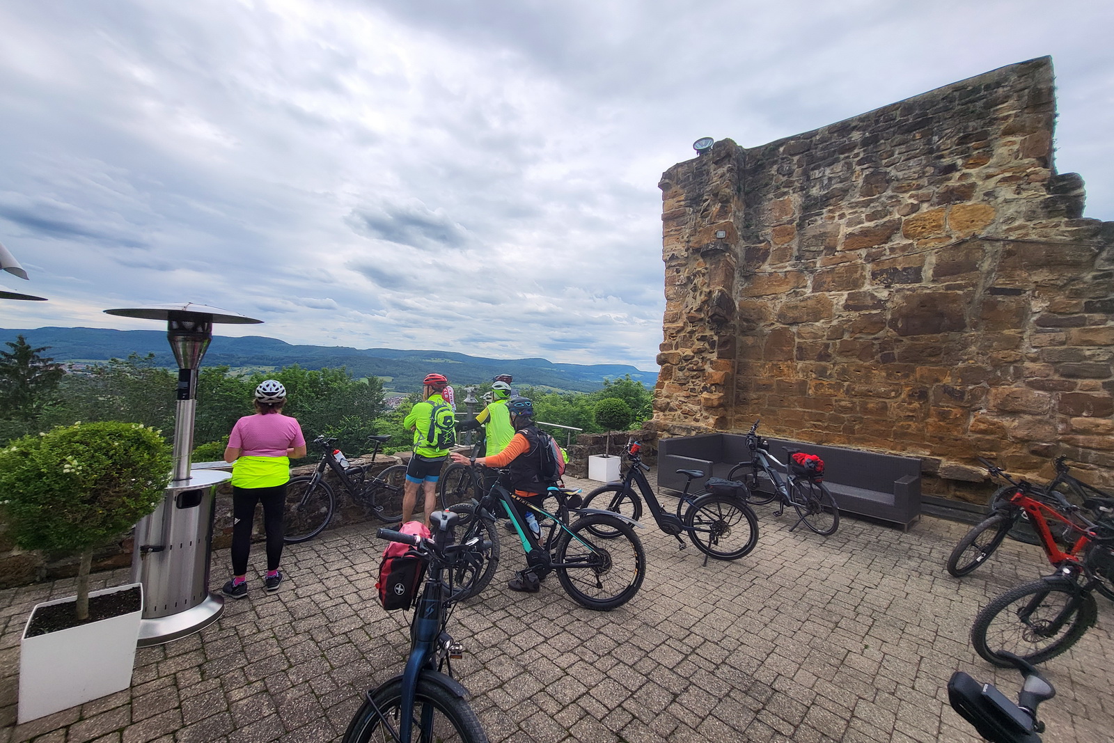 Mittwochsradler unterwegs zum Staufeneck