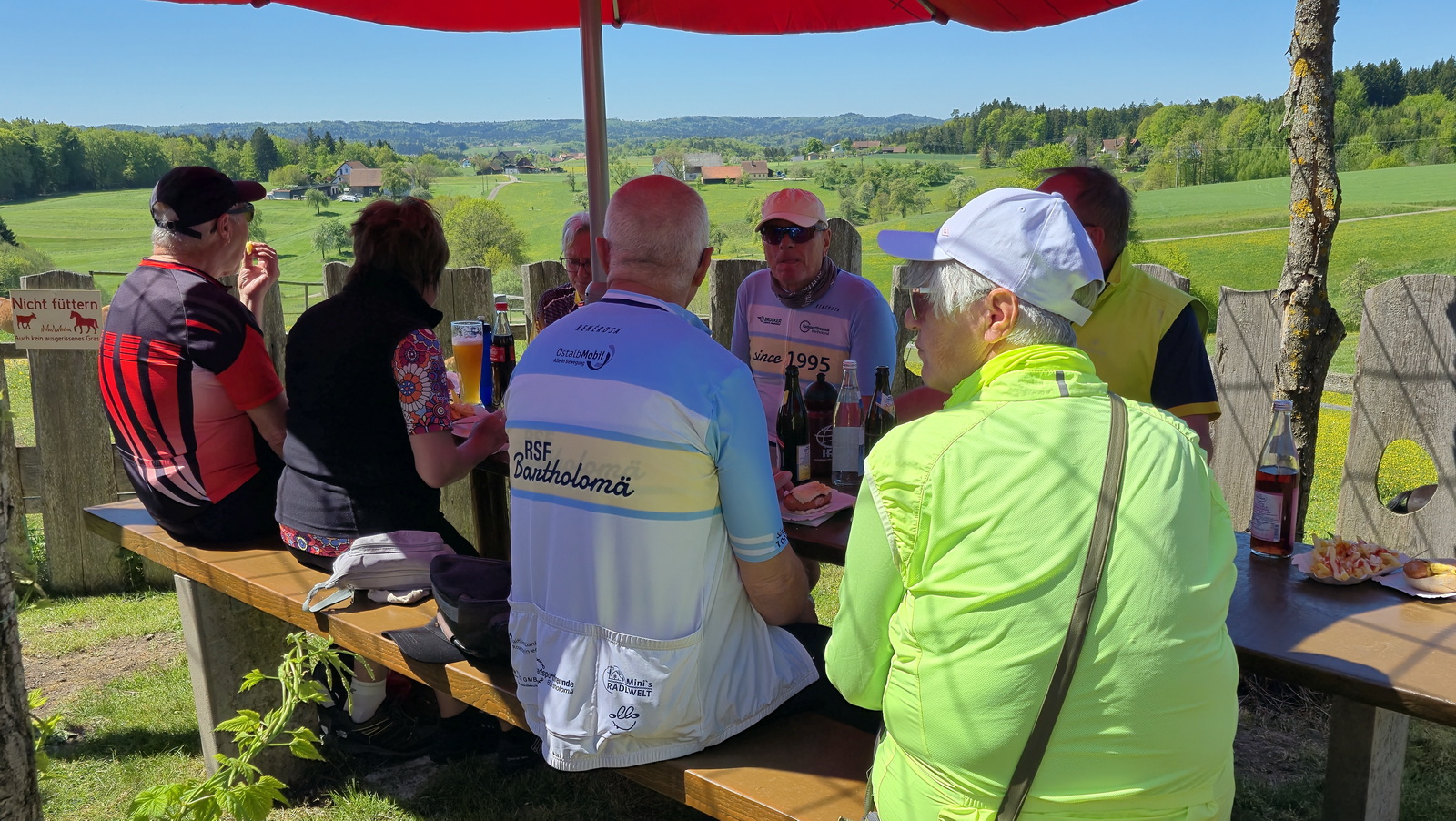 Mittwochsradler auf Mai-Tour am Altenberger Turm