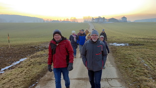Abendessen der Mittwochswanderer in Tauchenweiler